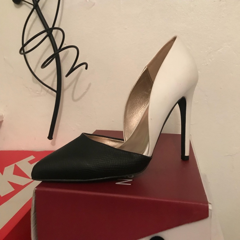 Dressy black & white pointy toe heels